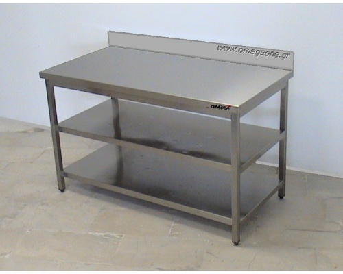 Edelstahl Tisch mit 2 Ablagebodens. Modelle mit einer Aufkantung als Standard verfügbar.